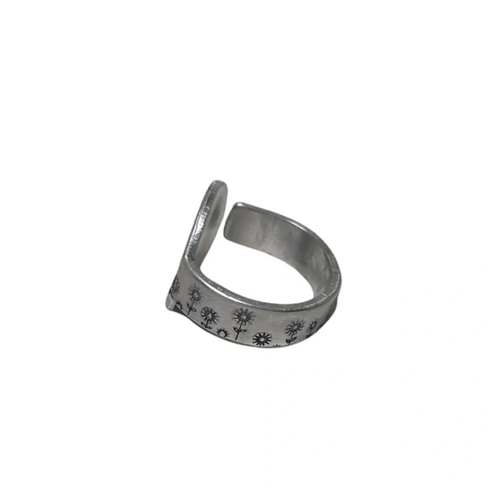 Handmade 9 stamped boho floral silver adjustable hypoallergenic‎ medallion ring